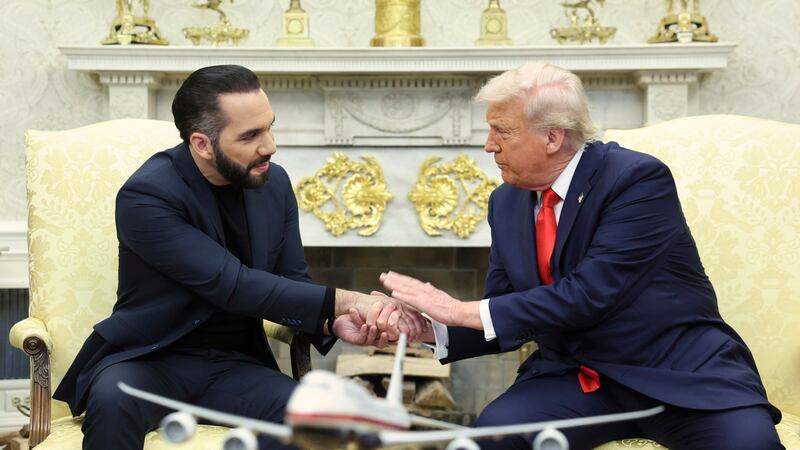 Bukele dice que no enviará de regreso a Estados Unidos a hombre deportado por error y califica la idea de “absurda”