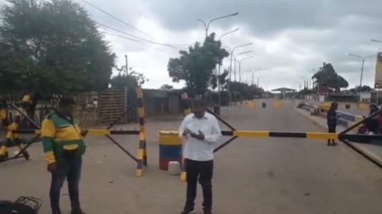 Foto cierran la frontera con Venezuela en Paraguachón, La Guajira.