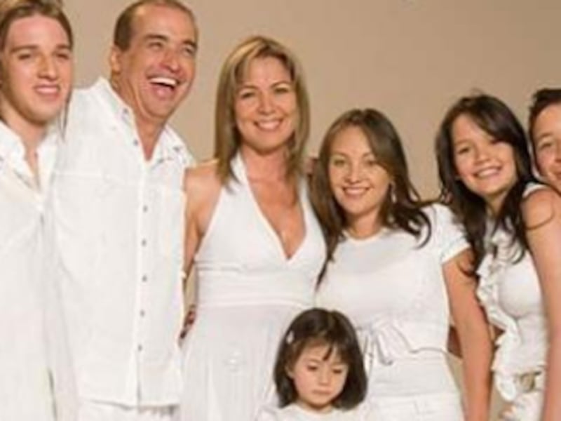 “Me creí el cuento de Disney”, Fiona Horsey de ‘Padres e Hijos’ se confesó sobre el reciente divorcio con su esposo