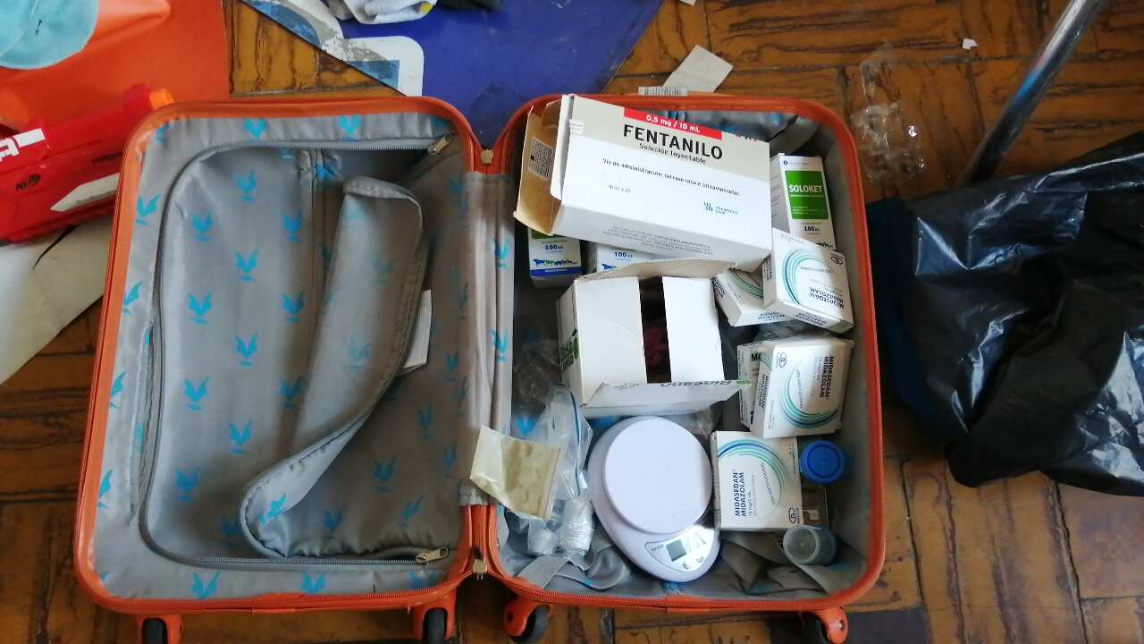 Detrás de una fachada en el boulevar del río la policía metropolitana de Cali descubrió un laboratorio de estupefacientes.