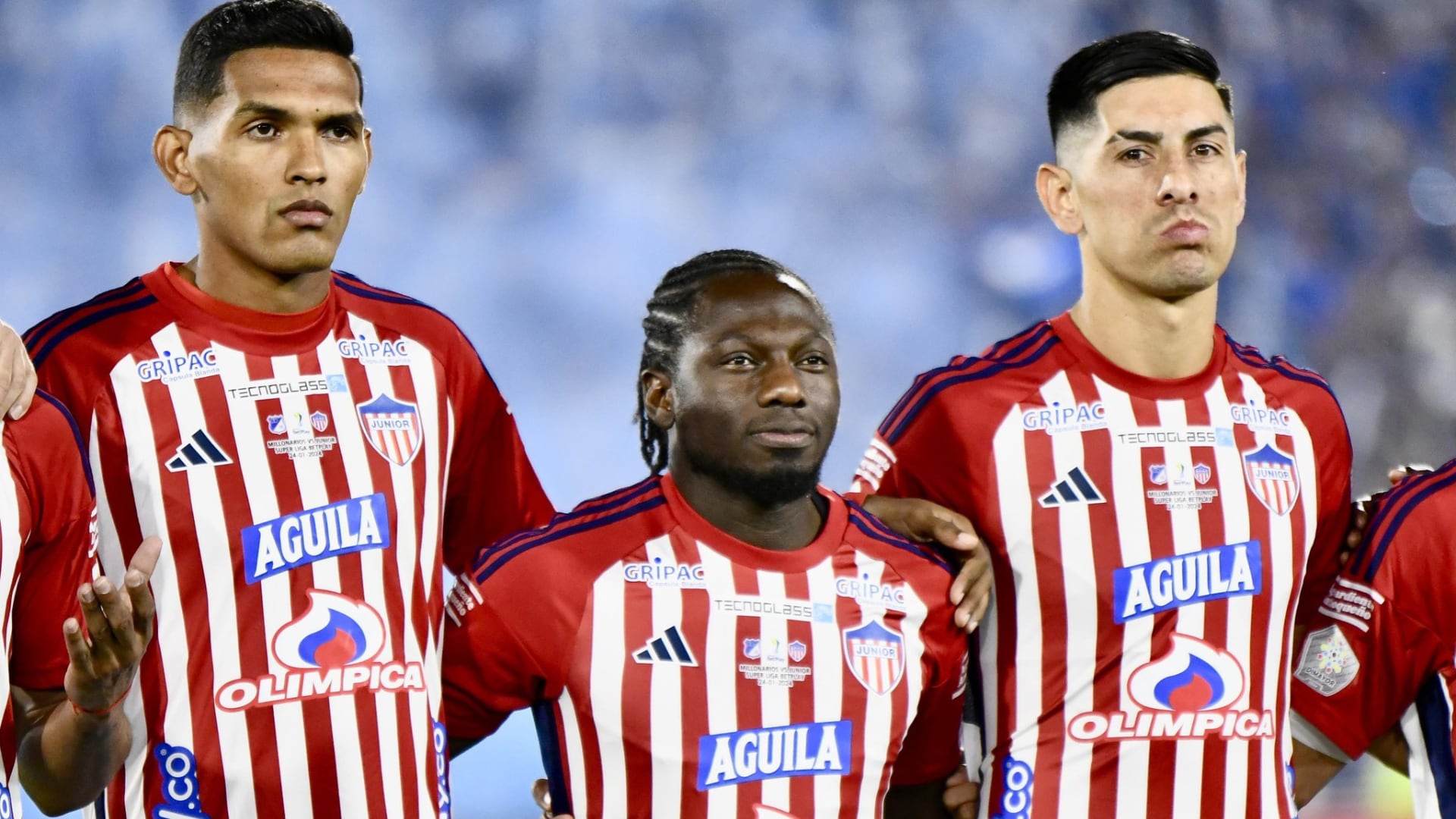 Hinchas de Junior 'acabaron' con Yimmi Chará después de que perdieron la Superliga