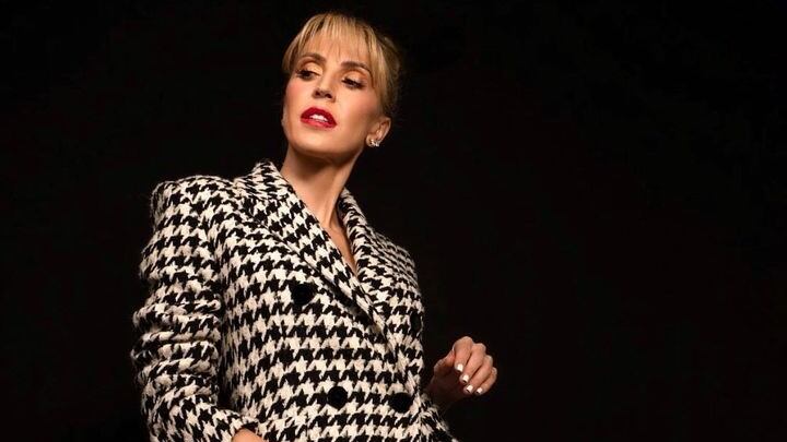 La bella Alejandra Azcárate se encuentra de vacaciones en Buenos Aires y desde allá ha mostrado los lugares que visita a diario.