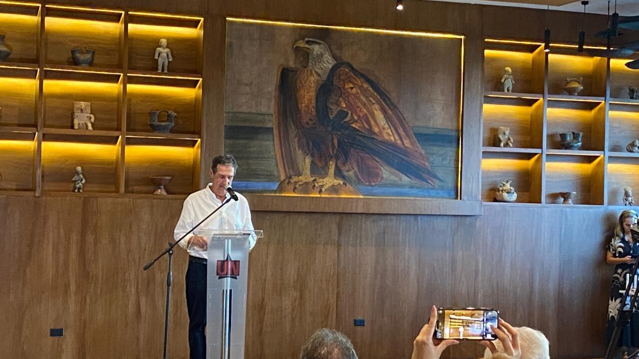 Foto recuperan obra de famoso artista colombo español que estaba oculta al ojo público.