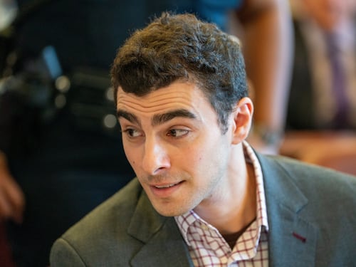 Actualización del caso de Luigi Mangione: Continúa el debate entre pena de muerte y cadena perpetúa