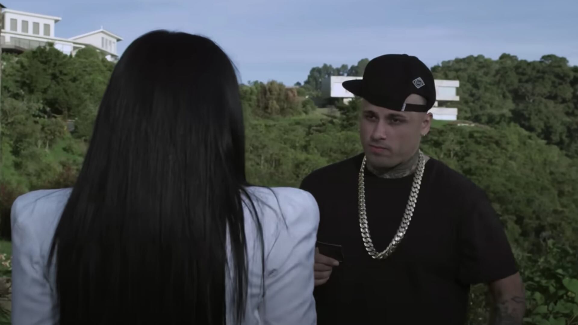 Jery Sandoval en el video de 'Travesuras' de Nicky Jam