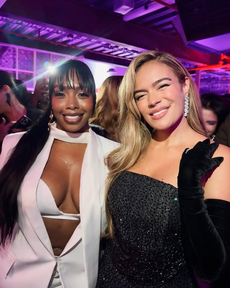 Marcelo Cezán tuvo que sustituir a la presentadora Karen Sevillano tras finalizar la gala de 'La casa de los famosos Colombia'.