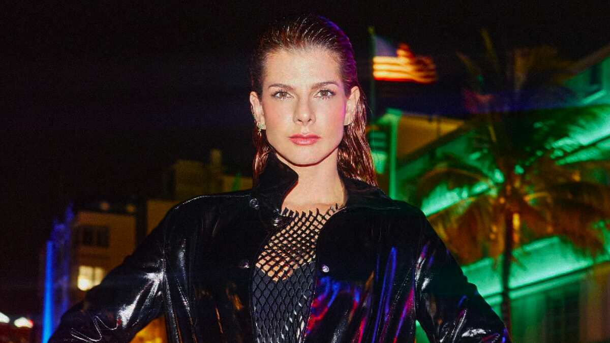 Carolina Cruz a sus 44 años publicó una sensual fotografía de su tonificado cuerpo