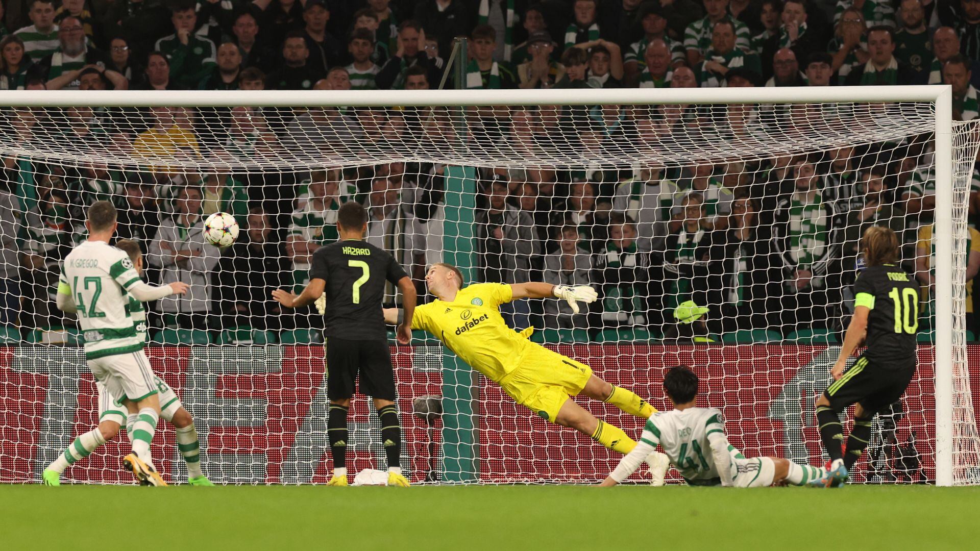 Luka Modric anotó un golazo ante el Celtic.