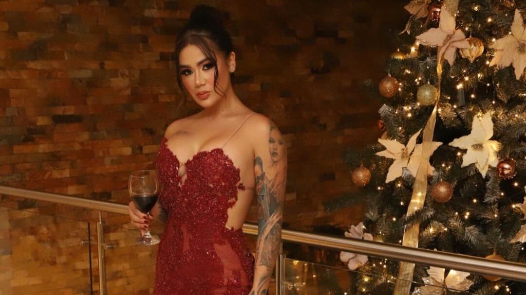 A Cintia Cossio no le tembló el pulso para alejarse de una amiga que quería alguien igual a su esposo Jhoan López.