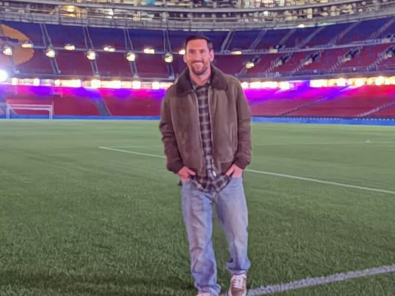 Lionel Messi volvió a Barcelona, se metió al estadio e ilusionó a los hinchas: “Ojalá algún día pueda volver”