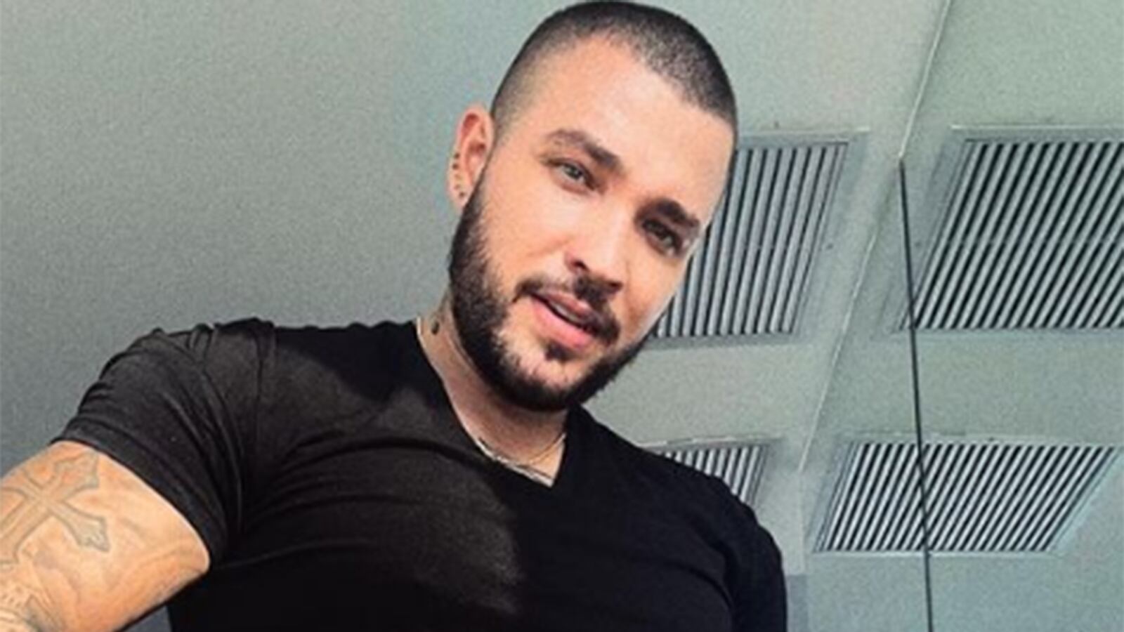 Le reclaman a Jessi Uribe que siga la obsesión de Paola Jara.