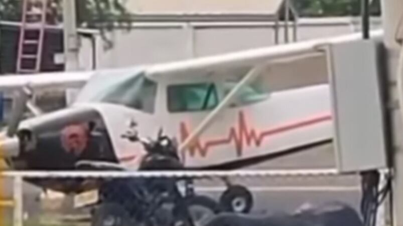 Avioneta aterrizó en un autódromo en Atlántico.