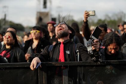 Público asistente a Rock al Parque 2022 en Bogotá.