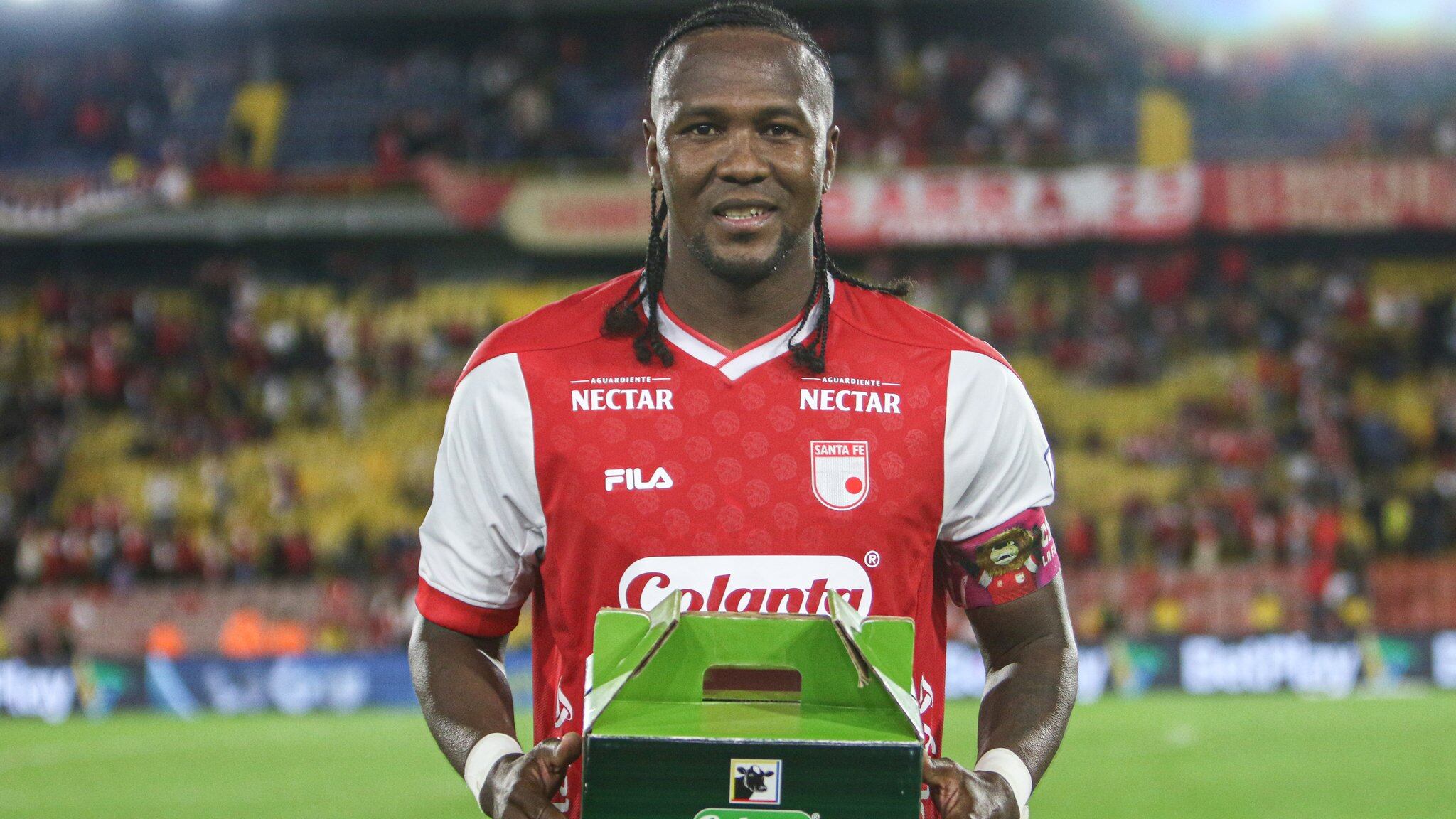 Hugo Rodallega no se quedó callado ante la prohibición de hinchas de Hugo Rodallega no se quedó callado ante la prohibición de hinchas de