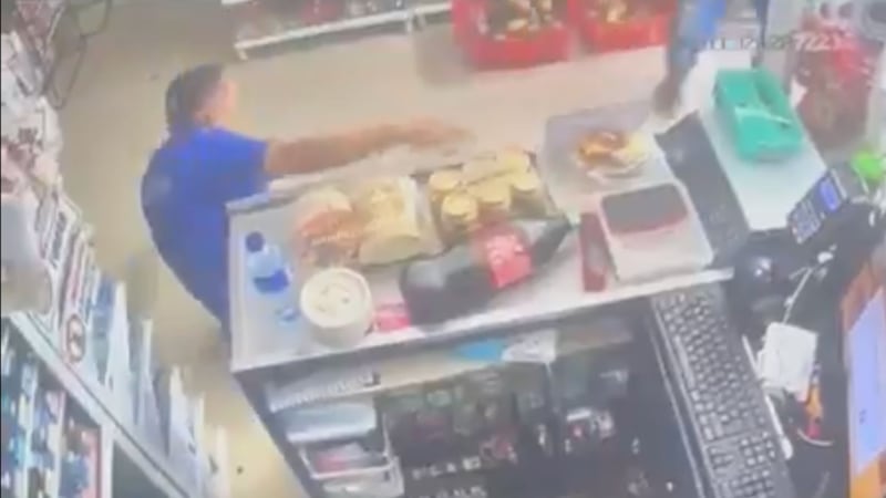 Cámara de seguridad muestra cómo fue asesinado comerciante en Bucaramanga: no hubo forcejeo durante el robo