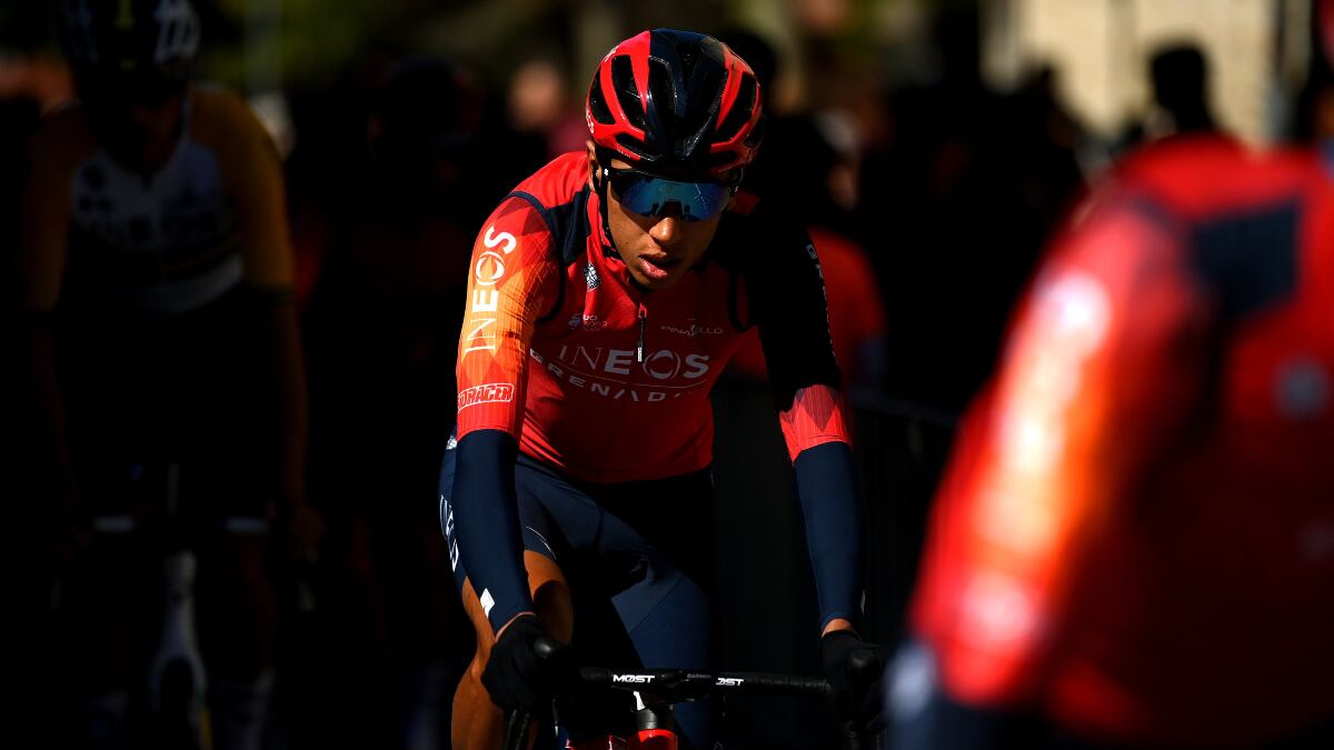 Egan Bernal sigue en ascenso puro y está en la pelea por en Hungría