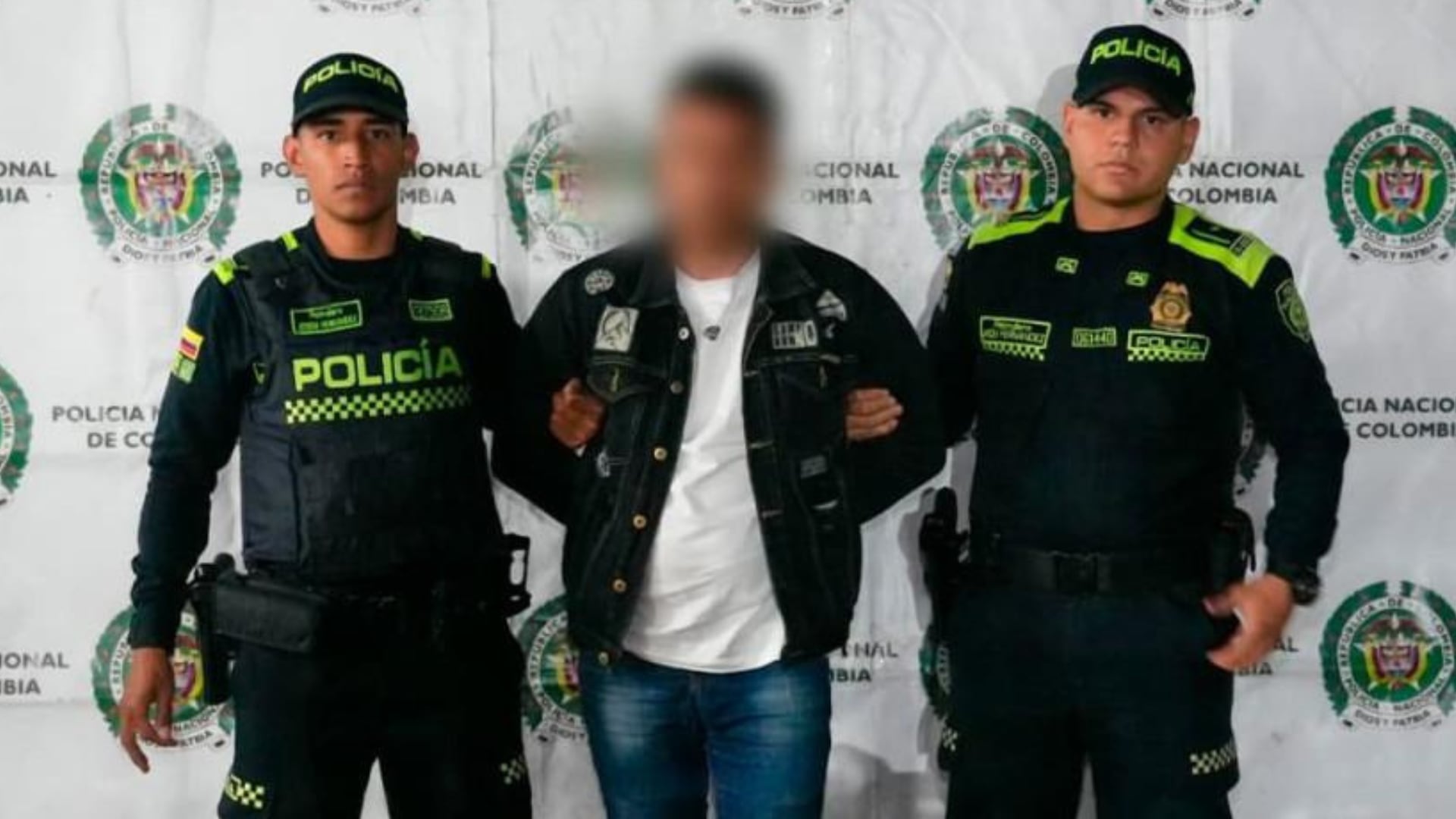 Se disfrazaba de Policía para robar en TransMilenio: lo ‘pillaron’ infraganti y fue capturado al instante
