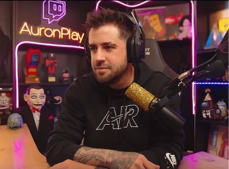 Finalmente el streamer reconoció que su relación se terminó por una traición por parte de la mujer