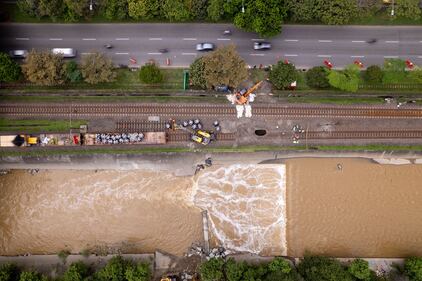 Daño en los rieles del Metro de Medellín.