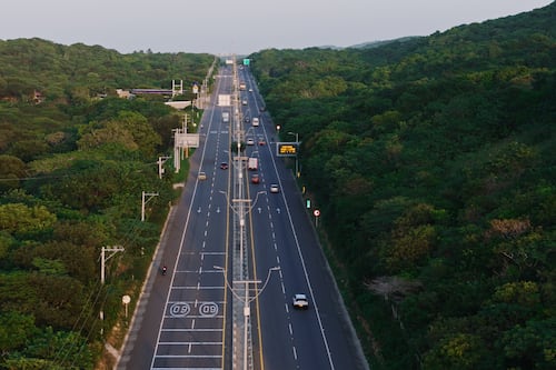 Ruta Costera, empresa de ISA VÍAS, primera concesión en implementar red de electrolineras en el Caribe