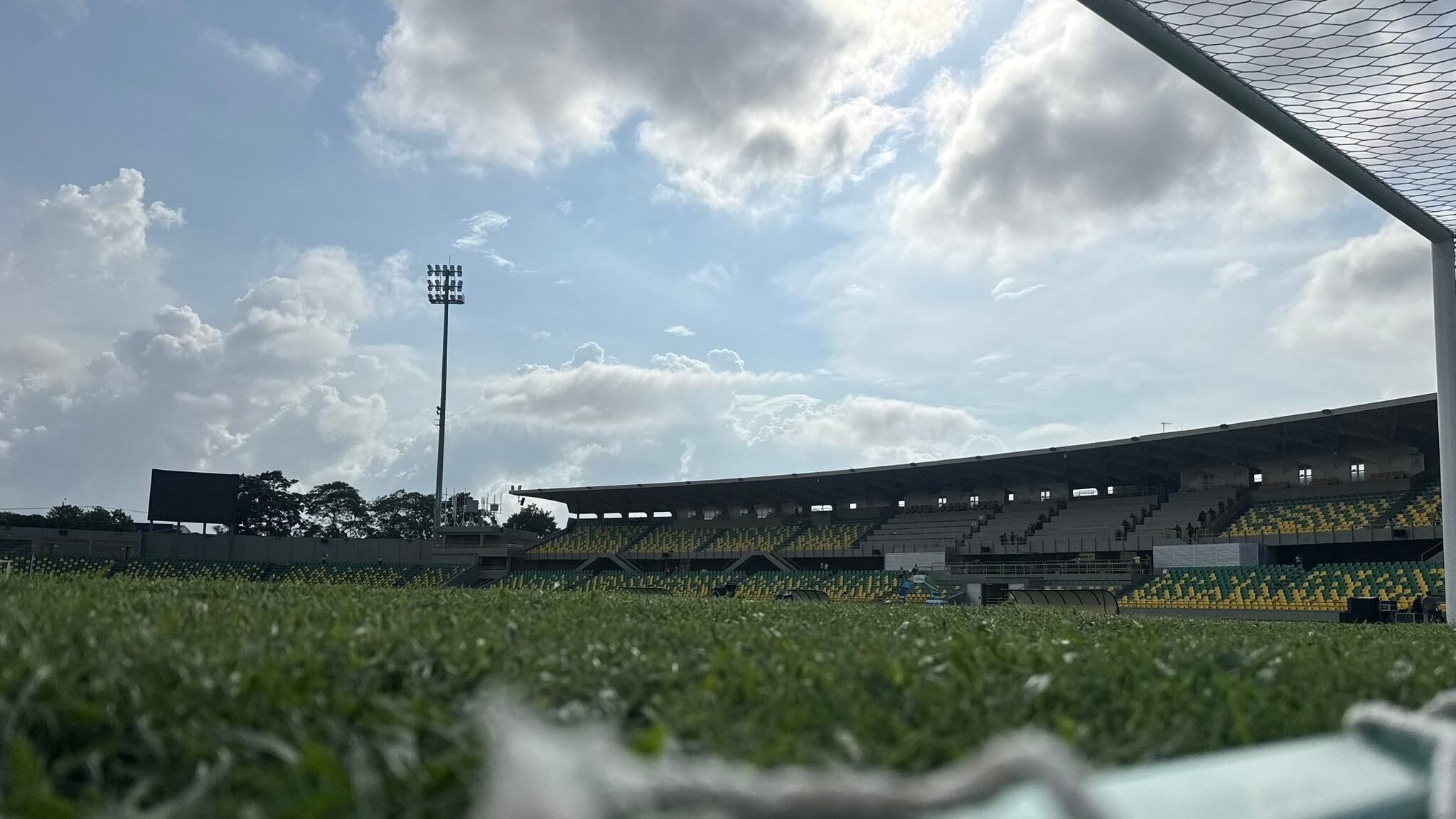 Alcaldía prohibiría la entrada al estadio por dos años a estos hinchas por “delincuencia y terrorismo”