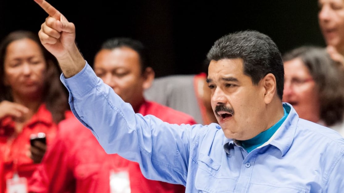 Nicolás Maduro volvió a Venezuela y fue recibido con insultos