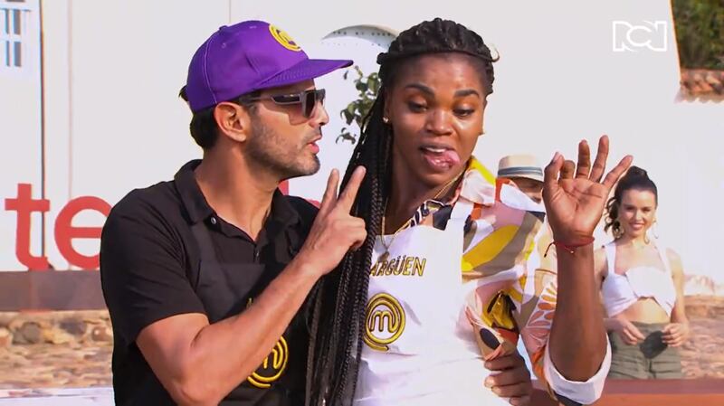 Alejandro Estrada todavía no ha superado que Caterine Ibargüen le puso el delantal negro en 'MasterChef Colombia' y quiere sacarse la espina.