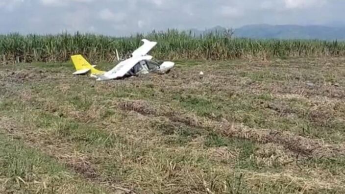 En horas de la mañana se presentó un accidente aéreo en Cartago, Valle del Cauca. Se trataría de una avioneta de fumigación que perdió el control.