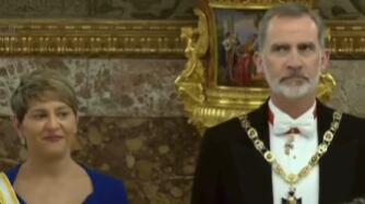 Verónica Alcocer y Rey Felipe de España