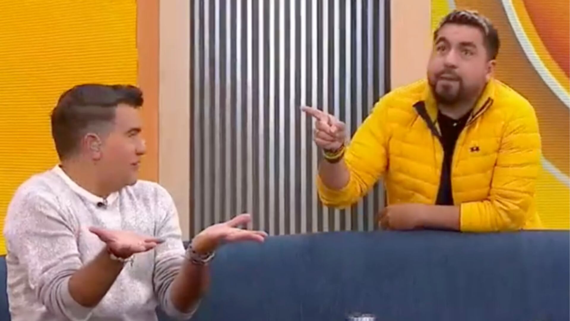 Carlos Calero avergonzó a Jhovanoty en Día a Día