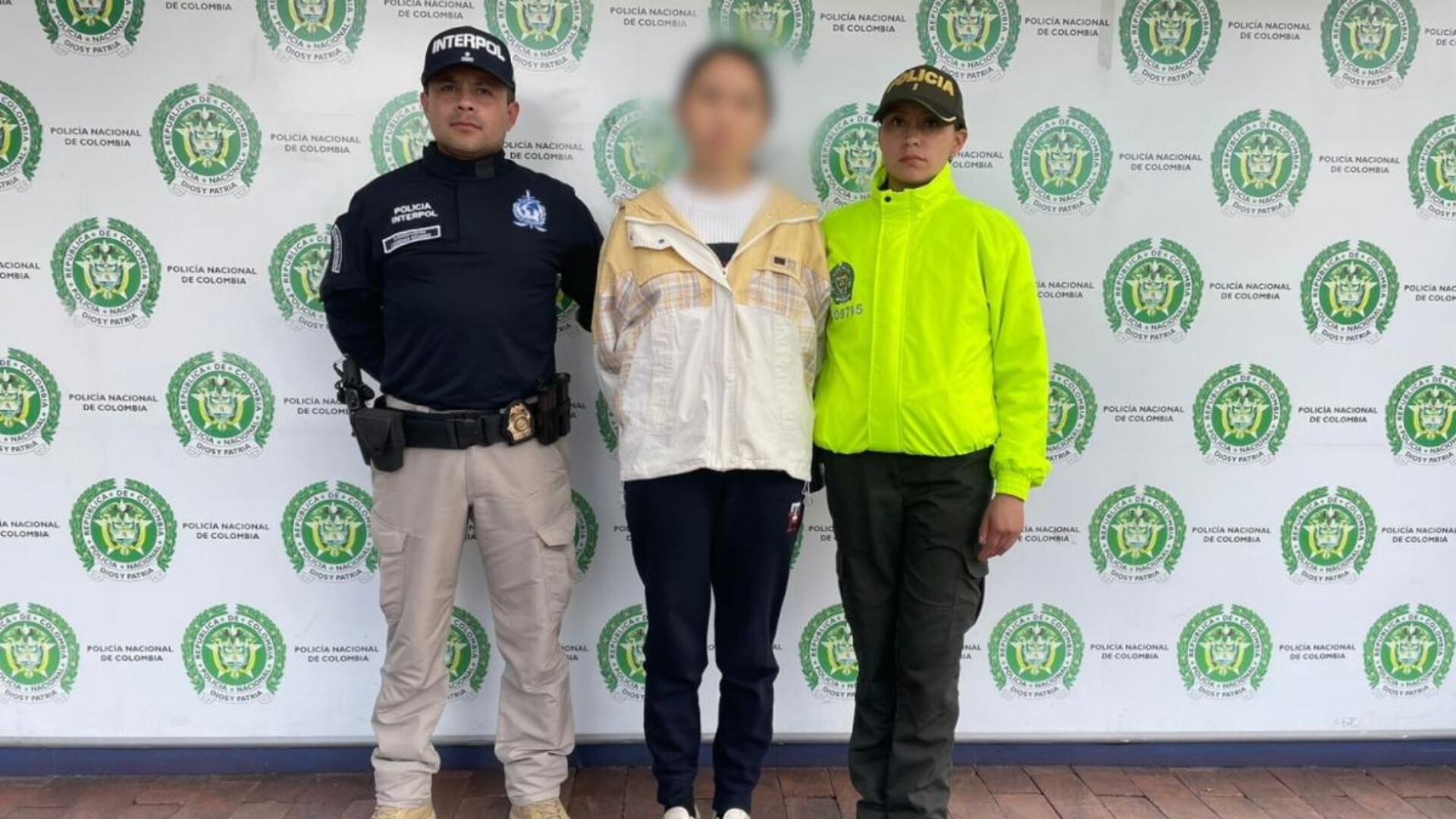 ¿Descarga app de créditos? Cayó banda de ‘gota a gota’ virtuales que lideraban chinos desde Chapinero