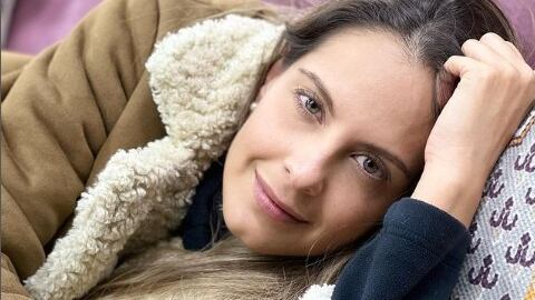 Al igual que Laura Acuña todos se suman al reto de las redes sociales de conseguir algo rosa y verde juntos para decir que son ‘Los Padrinos Mágicos’.