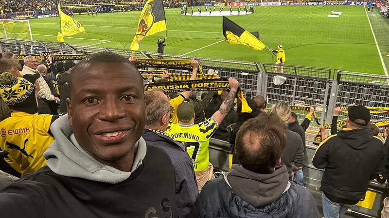“Noche mágica”: Adrián Ramos se pegó el viaje a Alemania para ver Borussia Dortmund vs Barcelona por Champions