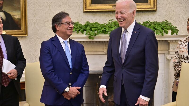 Presidente Petro felicitó a Biden por sacar a Cuba de países que no cooperan totalmente con el terrorismo