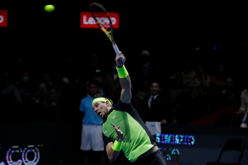 Rafael Nadal VS Casper Ruud durante su juego de exhibición en el Coliseo Live en Bogotá.
