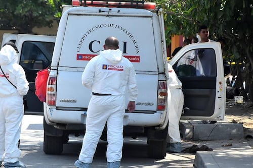 Tétrico hallazgo en Medellín: grabaciones revelaron momento en que tres personas abandonaron cadaver en una nevera