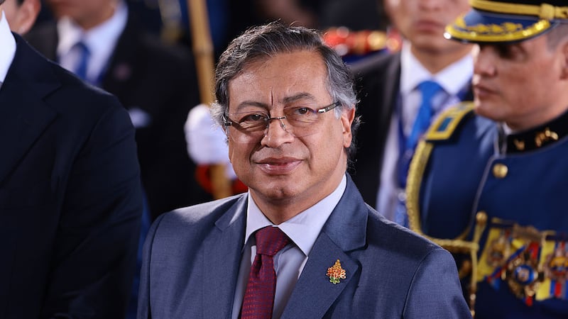 “Controlada la inflación en Colombia”: Petro destaca logro y le hace advertencia al Banco de la República