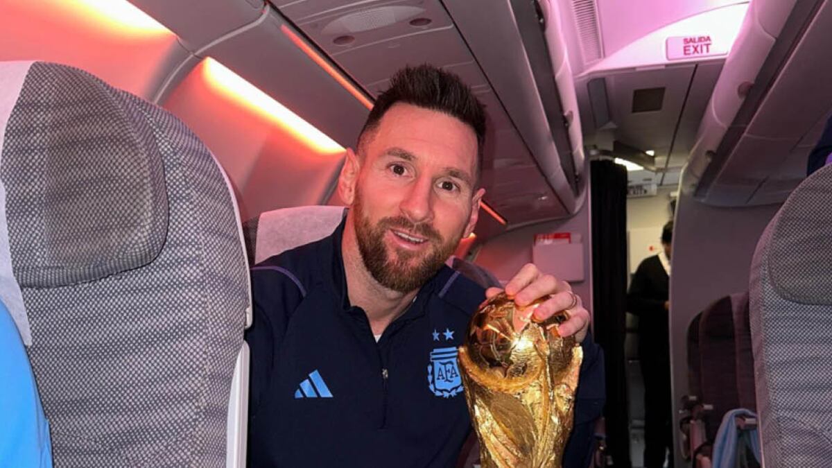 Messi rumbo a Argetina con la Copa