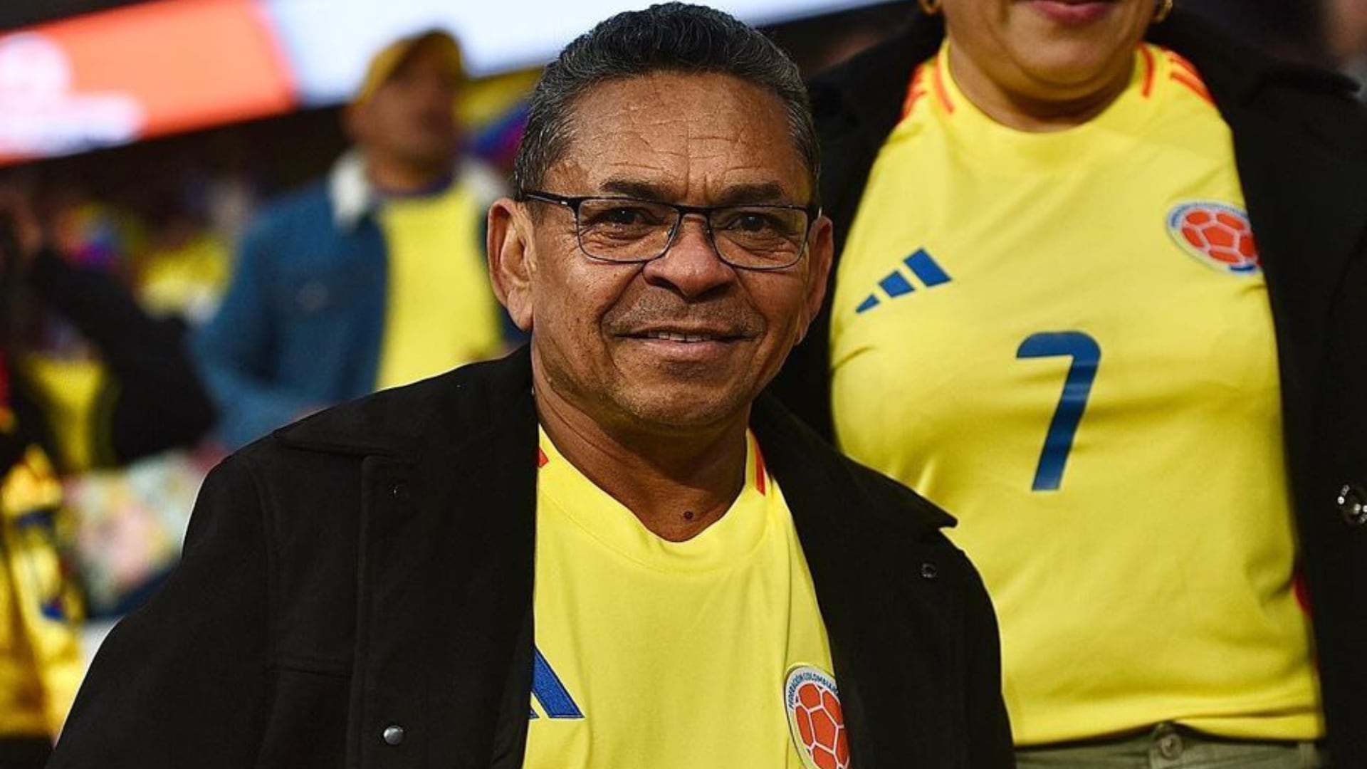 Mane Díaz jugando fútbol