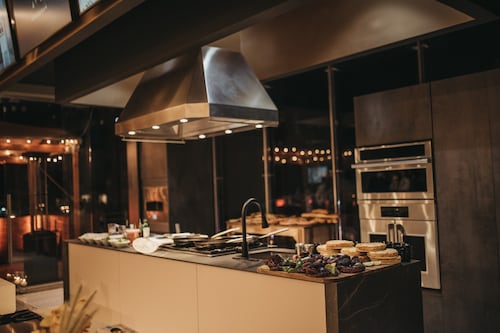 Cocinas abiertas, inteligentes y sostenibles: la tendencias para el 2026