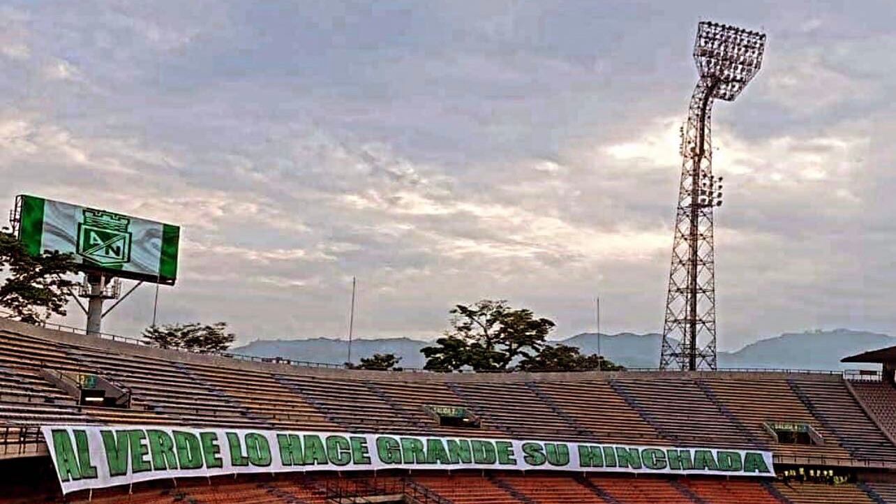 Hinchada de Nacional le dio una bofetada de desprecio a sus directivos con gradas vacías