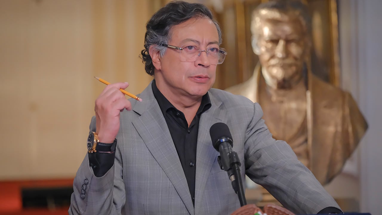 Petro celebró su imagen favorable al final de su gobierno.