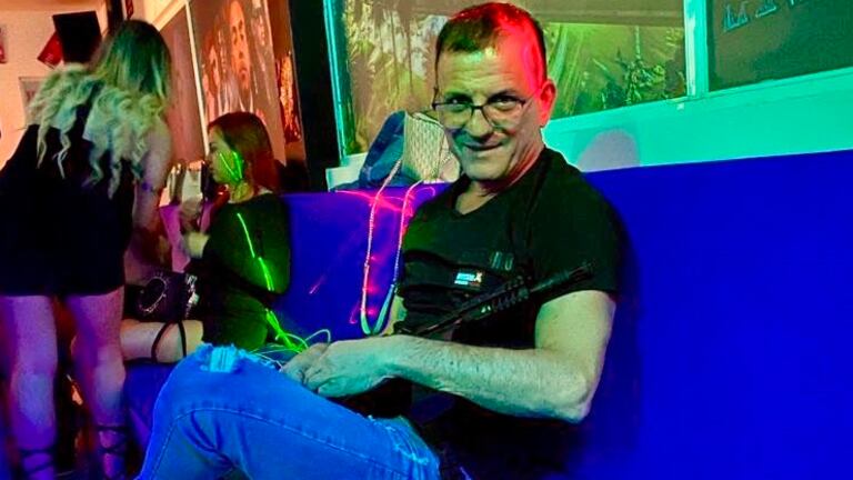 El capo italiano que se paseaba con un fusil en burdeles de Barranquilla.