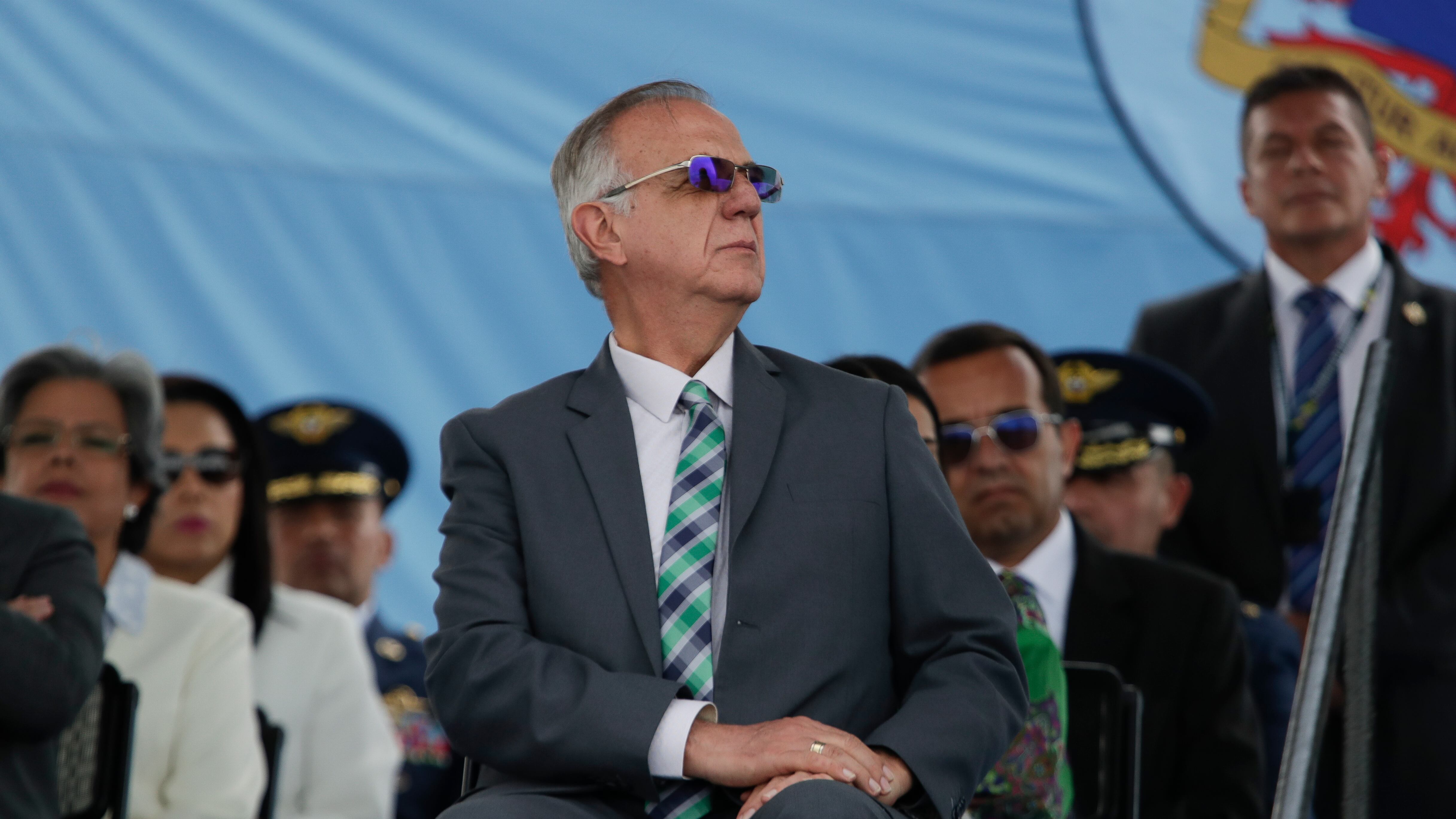 El Ministro de la Defensa de Colombia, Iván Velásquez, durante la celebración del aniversario 103 de la Fuerza Aérea Colombiana