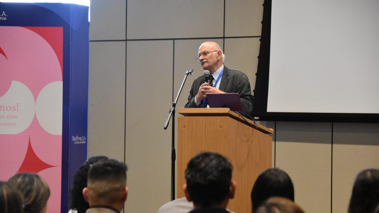 Francisco Rossi, director saliente del Invima