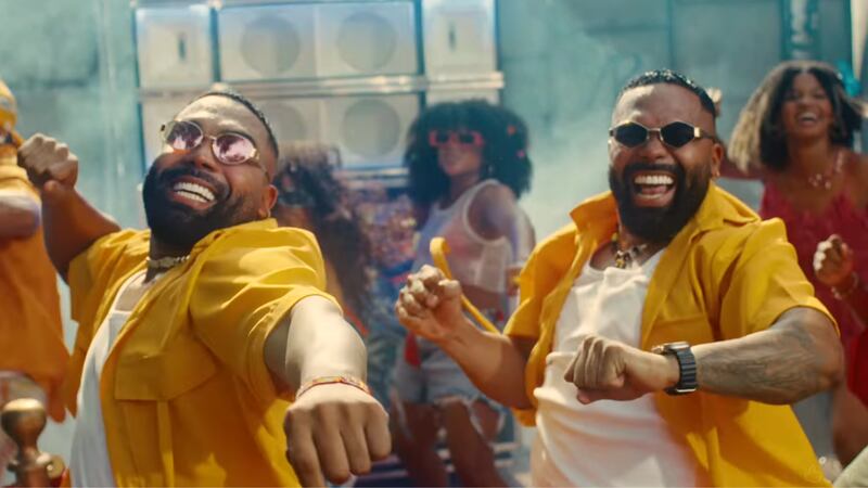 Criss y Ronny le ponen ritmo a las Fiestas de Cartagena con su versión ‘champetua’ del clásico ‘Buscapié’