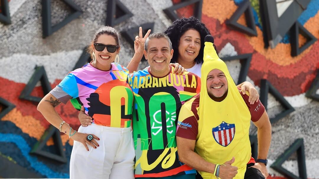 Foto del encuentro con medios de los Los Cantores Killeros en Barranquilla.