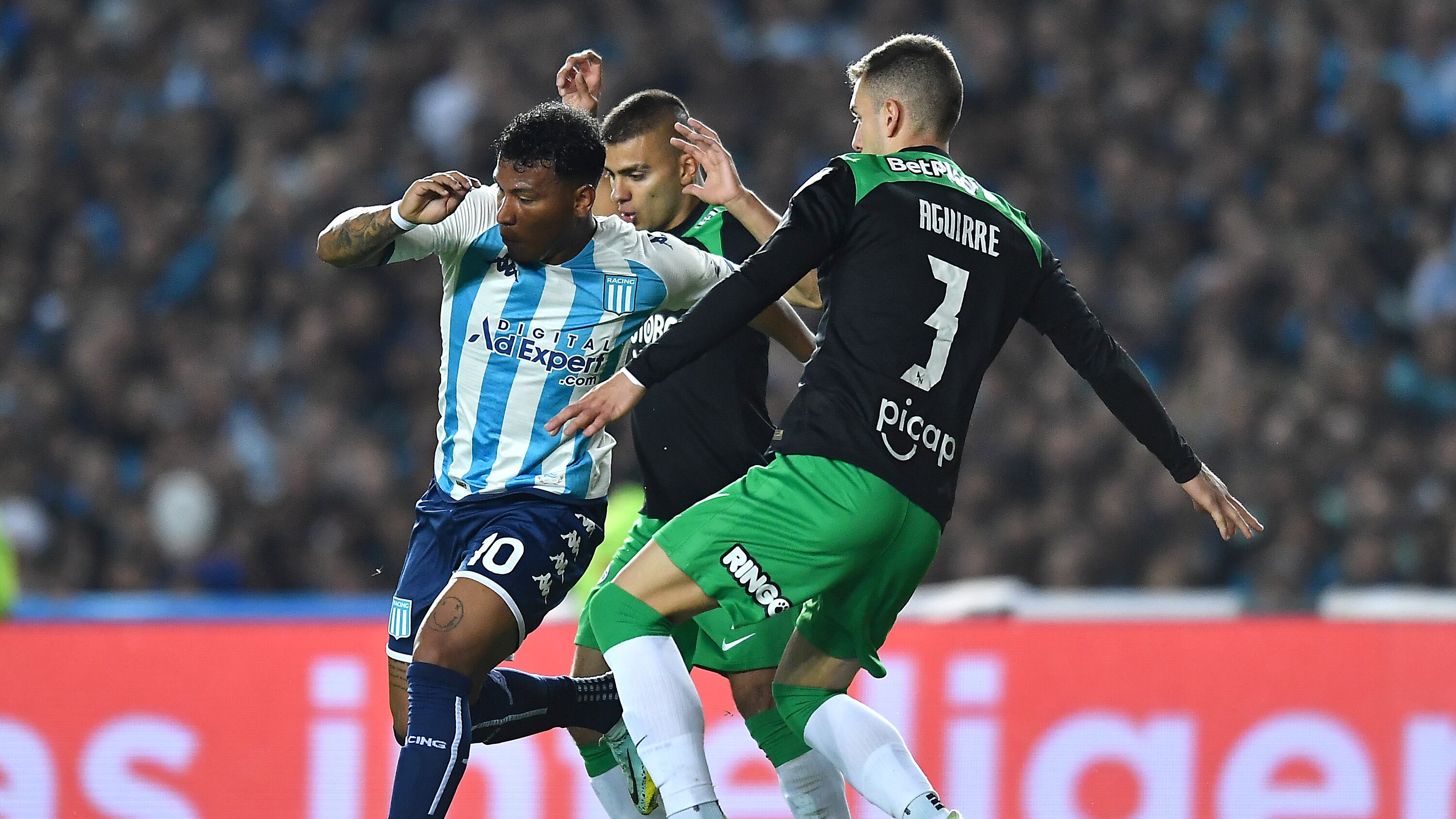 Atlético Nacional quiere al colombiano que brilla en Racing