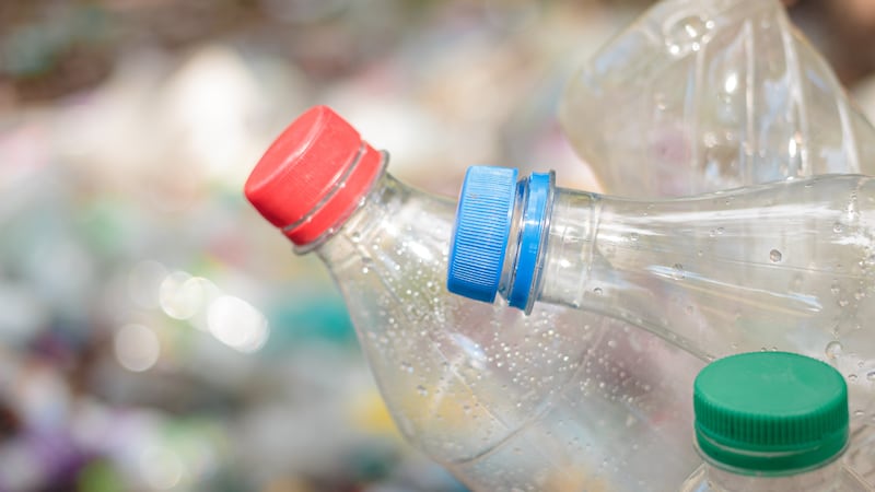 Colombia se suma a iniciativa europea que busca transformar el futuro del plástico