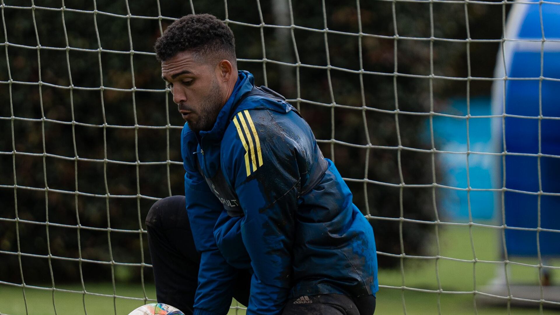 “Me está doliendo el bolsillo”, Montero explicó cómo ha hecho para que no le hagan gol